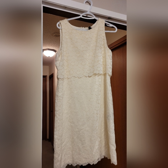 Lacey cream Dress - Picture 1 of 2